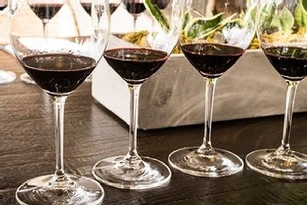 Tolosa Wine glasses
